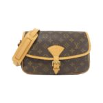 Louis_Vuitton_Monogram_Saumur_M42250_Shoulder_Bag_0