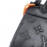 Louis_Vuitton_Monogram_Seal_Steamer_XS_M58707_Shoulder_Bag_6