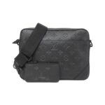 Louis_Vuitton_Monogram_Shadow_Duo_Messenger_M69827_Shoulder_Bag_1