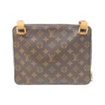 Louis_Vuitton_Monogram_Soft_Trunk_Messenger_PM_M68494_Shoulder_Bag_2