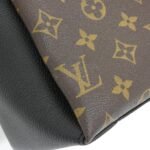 Louis_Vuitton_Monogram_Sologne_MM_Shoulder_Bag_M43772_3