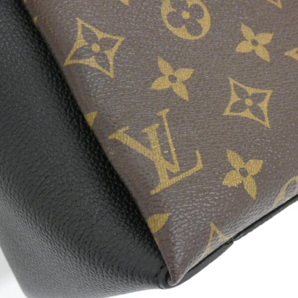Louis_Vuitton_Monogram_Sologne_MM_Shoulder_Bag_M43772_3