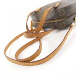 Louis_Vuitton_Monogram_Spontini_M47500_Bag_5