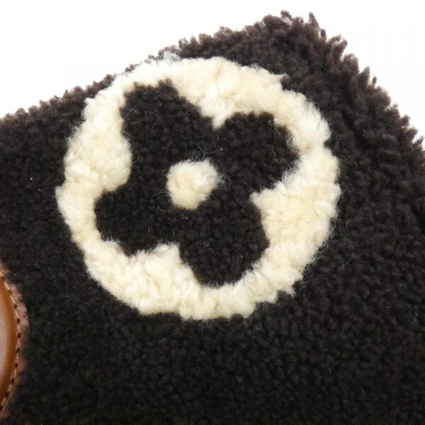 Louis_Vuitton_Monogram_Teddy_OnTheGo_GM_M55420_Bag_3