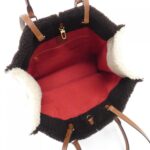 Louis_Vuitton_Monogram_Teddy_OnTheGo_GM_M55420_Bag_7