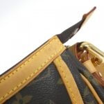 Louis_Vuitton_Monogram_Touram_GM_M40075_Shoulder_Bag_6