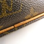 Louis_Vuitton_Monogram_Troca_Metro_30cm_M51272_Shoulder_Bag_4