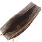 Louis_Vuitton_Monogram_Troca_Metro_30cm_M51272_Shoulder_Bag_7