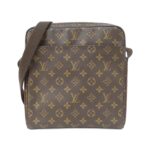 Louis_Vuitton_Monogram_Trotter_Beaubourg_M97037_Shoulder_Bag_1