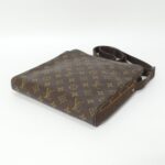 Louis_Vuitton_Monogram_Trotter_Beaubourg_M97037_Shoulder_Bag_3