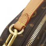 Louis_Vuitton_Monogram_Utility_Crossbody_Shoulder_Bag_M80446_6