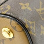 Louis_Vuitton_Monogram_Vanity_PM_M45165_Bag_2