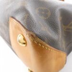 Louis_Vuitton_Monogram_Wilshire_MM_M45644_Bag_2