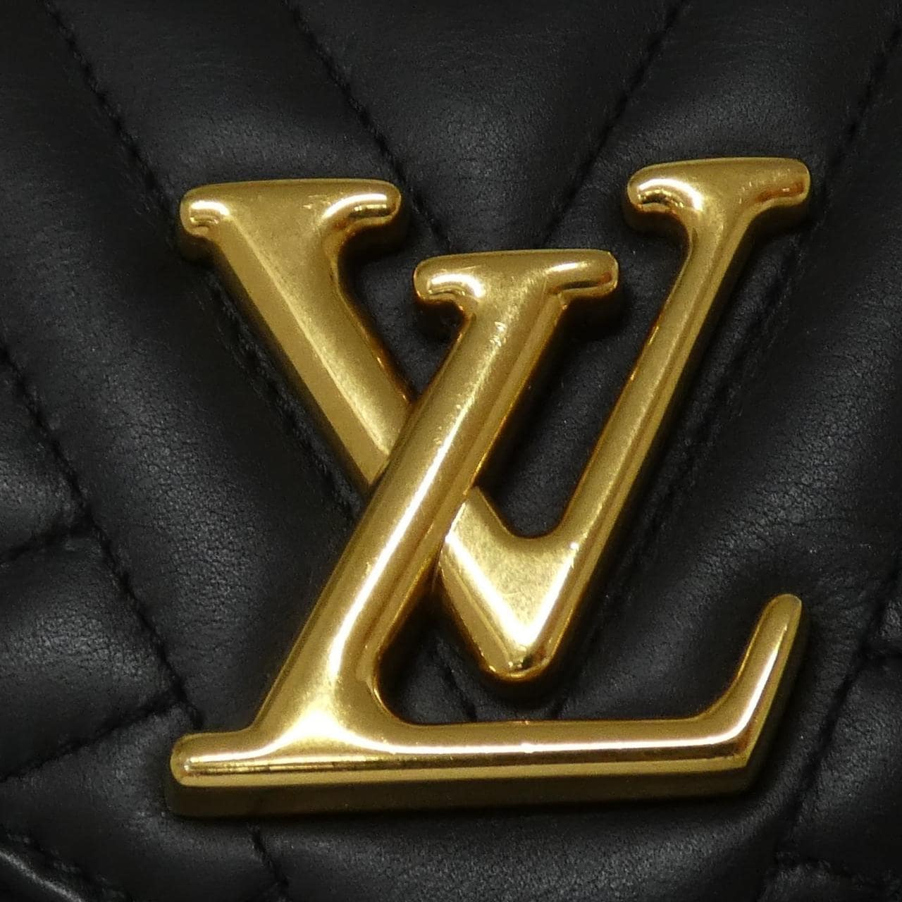 Louis_Vuitton_New_Wave_New_Wave_Chain_Bag_PM_M51683_肩背袋_3