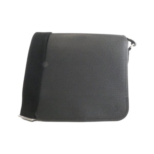 Louis_Vuitton_Taiga_Andre_M32482_Shoulder_Bag_0