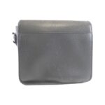 Louis_Vuitton_Taiga_Andre_M32482_Shoulder_Bag_1