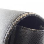 Louis_Vuitton_Taiga_Andre_M32482_Shoulder_Bag_5