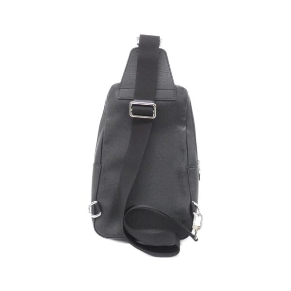 Louis_Vuitton_Taïga_Avenue_Sling_Bag_M30443_Shoulder_Bag_1