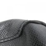 Louis_Vuitton_Taïga_Avenue_Sling_Bag_M30443_Shoulder_Bag_4