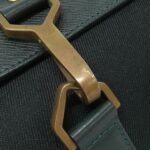 Louis_Vuitton_Taiga_Dersou_M30164_肩背袋_5