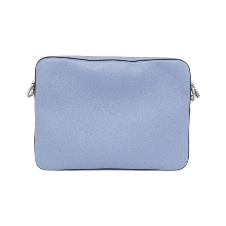 Louis_Vuitton_Taiga_Lama_Trio_Messenger_M14069_Bag_1