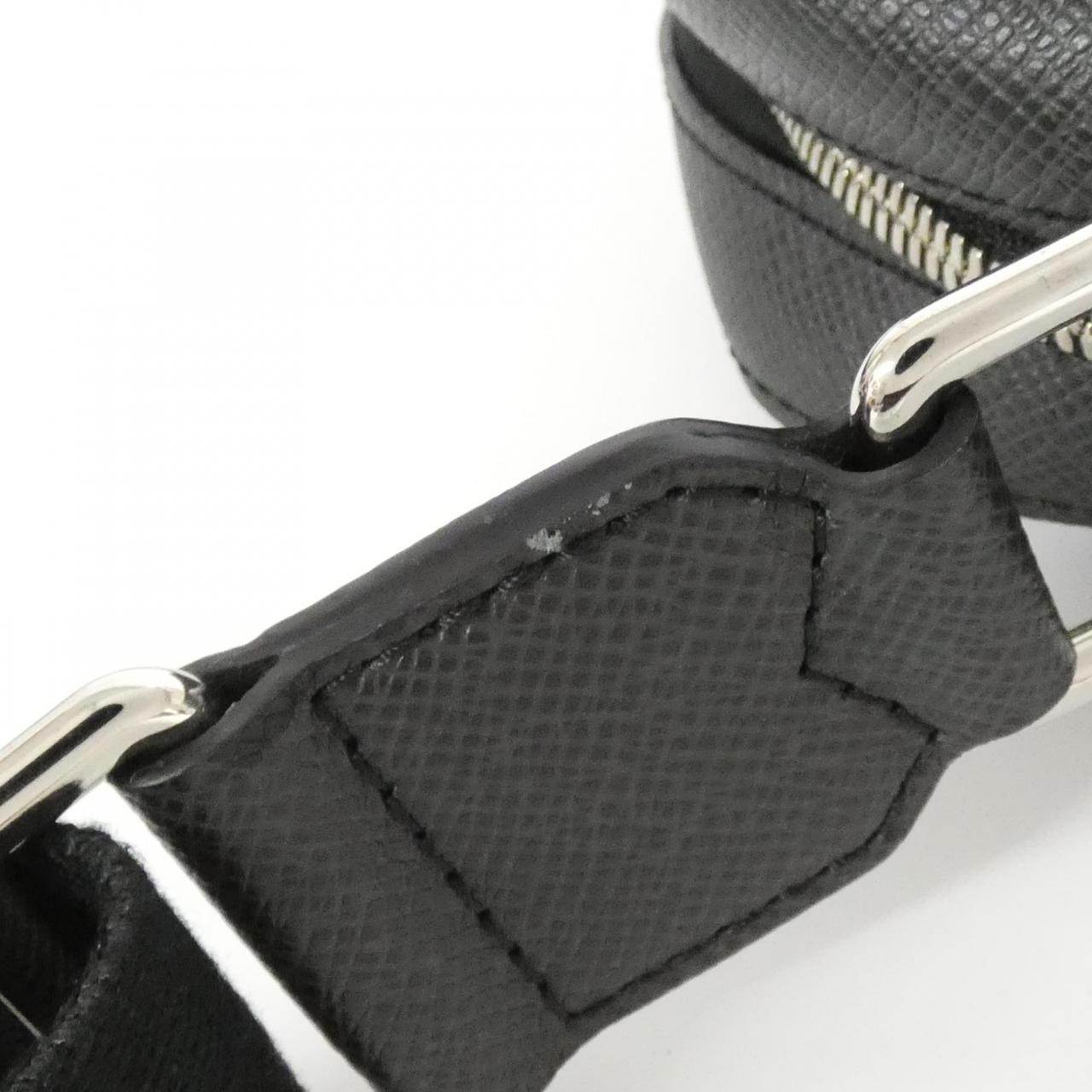 Louis_Vuitton_Tiger_Stripe_Animation_Anton_Messenger_M34411_Shoulder_Bag_5