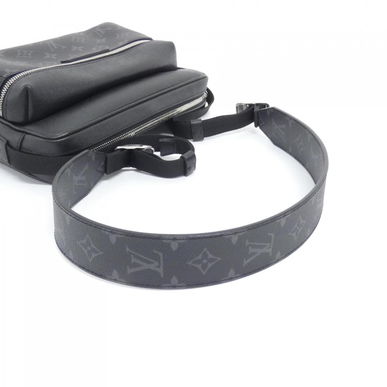 Louis_Vuitton_Tigerama_Outdoor_Messenger_PM_Shoulder_Bag_M30233_5