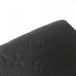 Louis_Vuitton_Trio_Monogram_Steamer_Wearable_Wallet_M81746_肩背袋_3