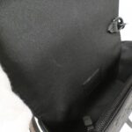 Louis_Vuitton_Trio_Monogram_Steamer_Wearable_Wallet_M81746_肩背袋_7